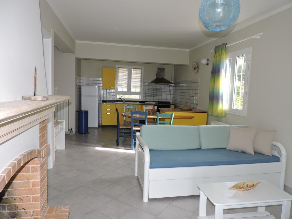Villa Theodora Lakithra ภายนอก รูปภาพ